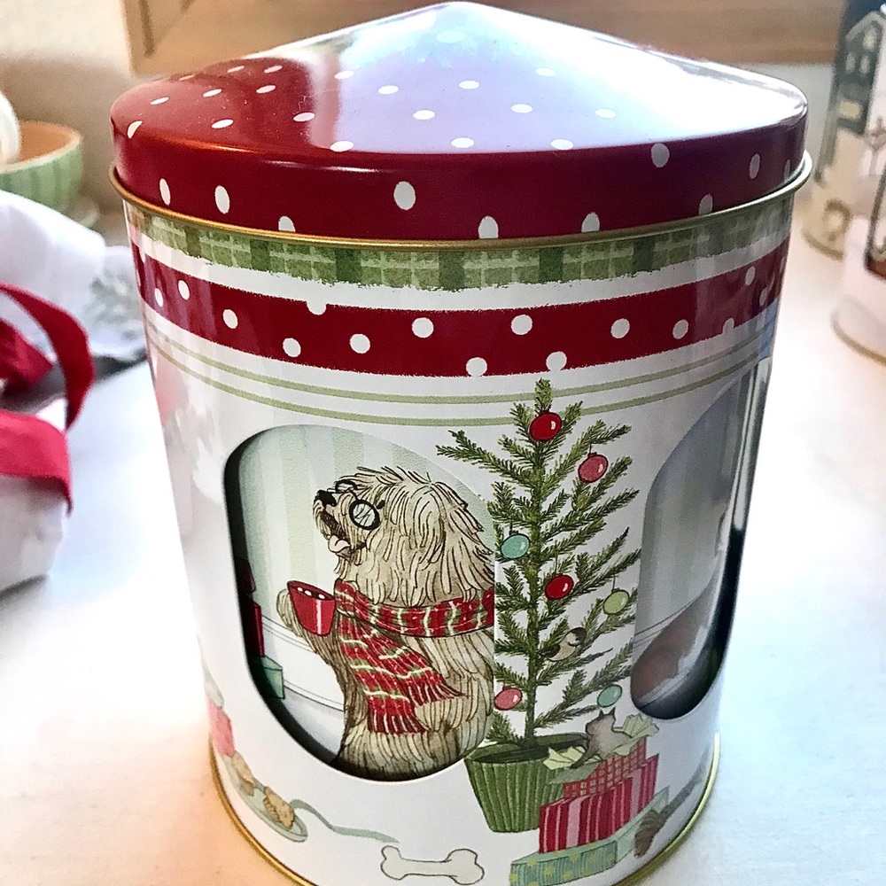 Park Avenue Puppies Christmas Musical Cookie Tin